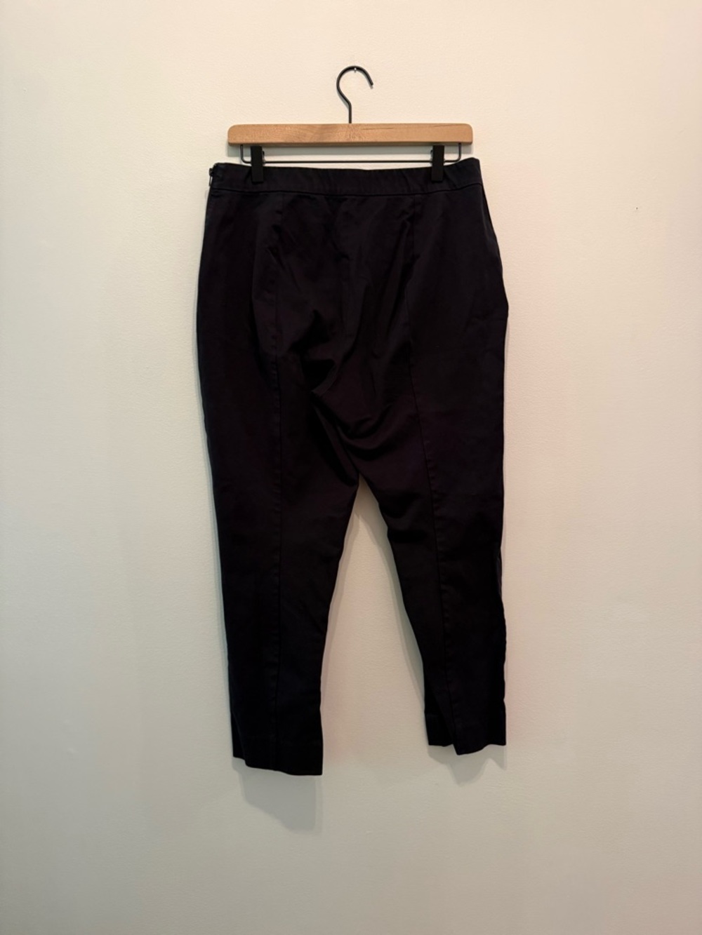 Everlane Women Black Stretch Tapered Pants - Picture 4 of 5